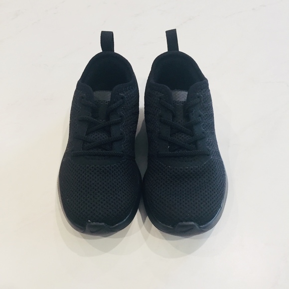 Toddler Nike All Black DualTone Racer shoes (NEW!) - Picture 5 of 5